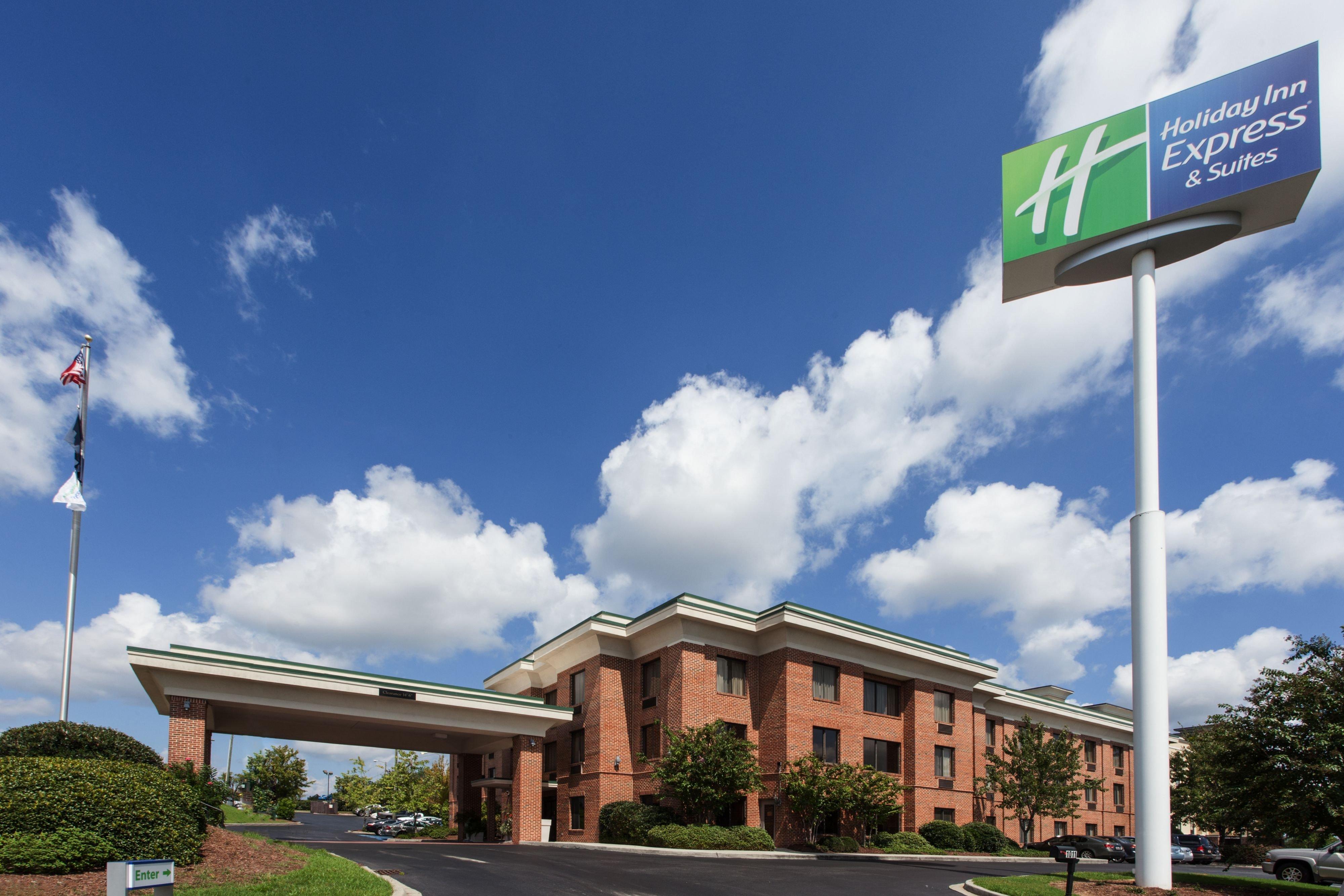 Holiday Inn Express Hotel & Suites Columbia-I-20 At Clemson Road By Ihg Bagian luar foto